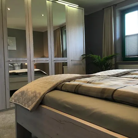 Reetferienhaus Seeschwalbe *