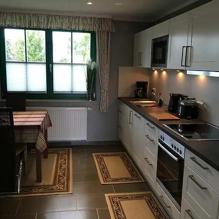Reetferienhaus Seeschwalbe Casa de Férias *